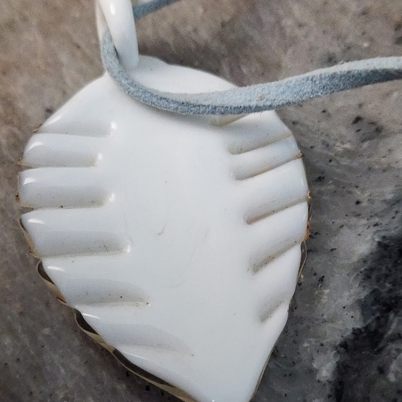 Colorful Glass Leaf Pendant - Picture 4 of 6